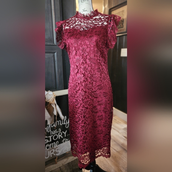 Enfocus Studio Red Lace Midi Dress - Picture 2 of 9